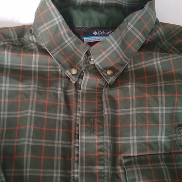 Columbia button down PHG - Picture 4 of 4